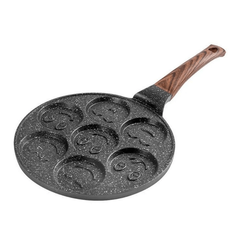 Non-Stick Round Smiling Face Baking Pan - Discount Dealz