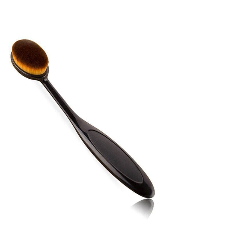 Oval Foundation Makeup Brush 1